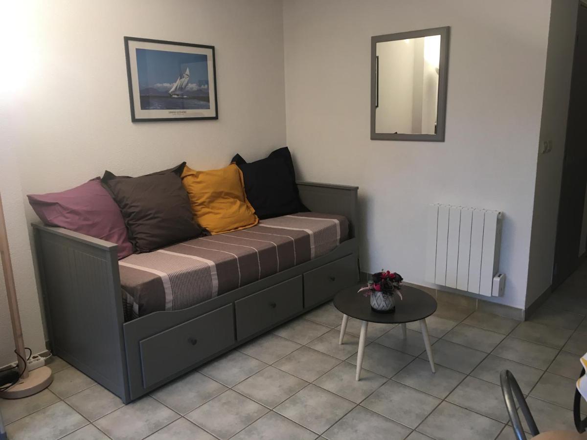 Sanary Sur Mer Appartement 30M2 T2 Avec Terrasse Piscine 10Min A Pied De La Plage المظهر الخارجي الصورة