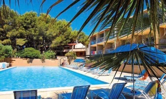 Sanary Sur Mer Appartement 30M2 T2 Avec Terrasse Piscine 10Min A Pied De La Plage المظهر الخارجي الصورة